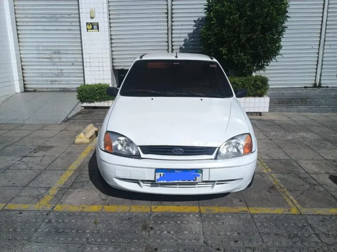 Ford Fiesta GL 1.0 5P 2000