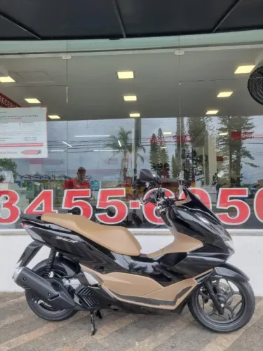 Honda PCX 160 DLX
