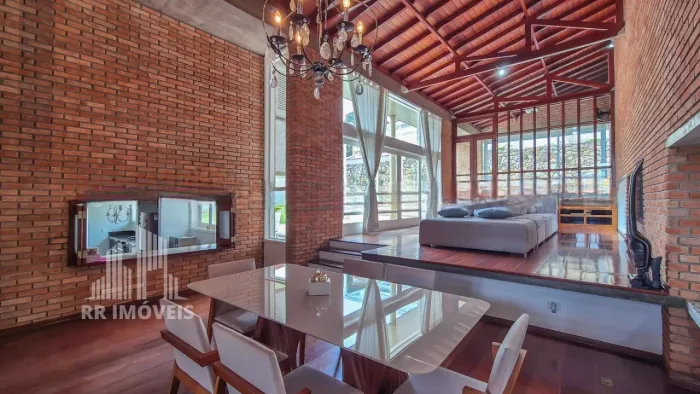RR8622 Casa 337m² CONDOMÍNIO MORADA DAS ESTRELAS - OPORTUNIDADE - 4 Suítes 2 Vagas - Barue