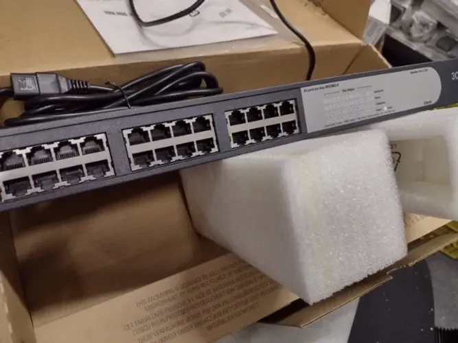 Switch HP 3COM V1405-24 (JD986A), 24 portas 10/100 Mbps