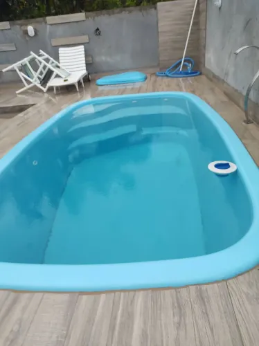 Piscina de fibra completa e instalado