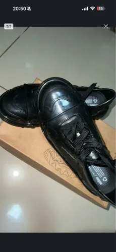 Tênis preto - novo e original