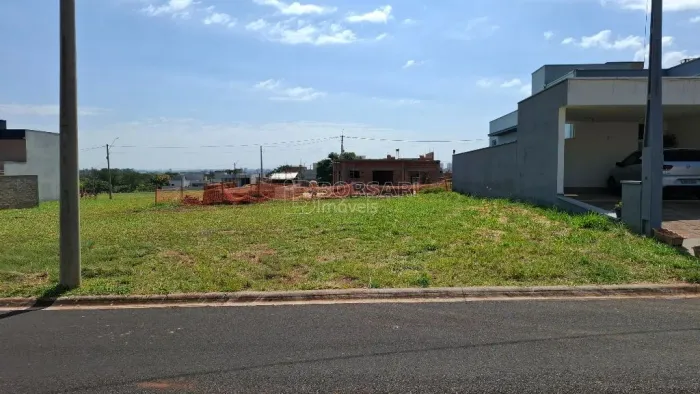 Venda de Terreno / Condomínio na cidade de Araraquara