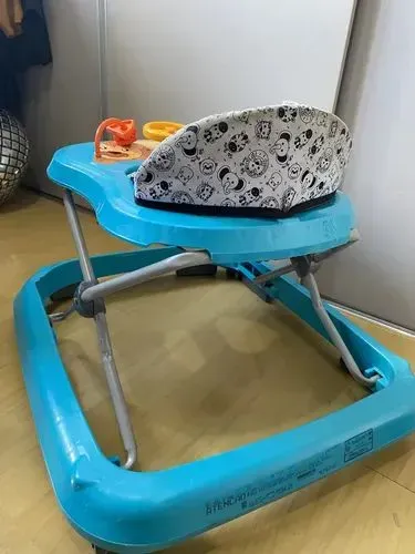 Vende-se andador/disco infantil
