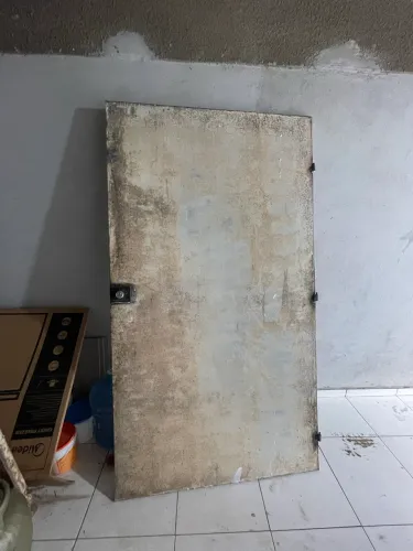 Porta de ferro para venda