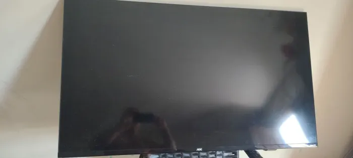 Vendo uma tv 50 Polegada marca ROKu para aproveitar peça.