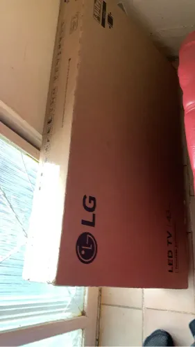Tv LG 43 Lacrada