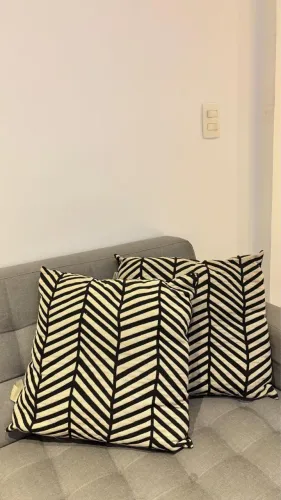 Almofadas Tok Stock Preta e Branca
