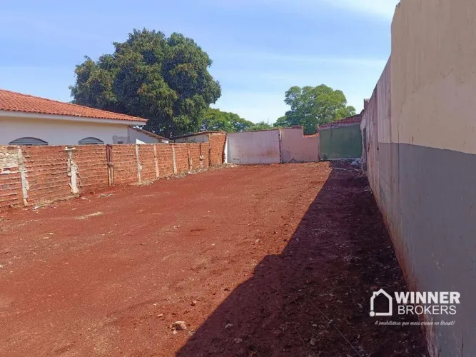 Terreno à venda, 250 m² por R$ 360.000,00 - Parque São Pedro - Sarandi/PR