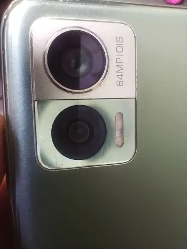 Câmera Frontal e Traseira para Motorola Edge 30 Neo - Ótimo Estado - R$60