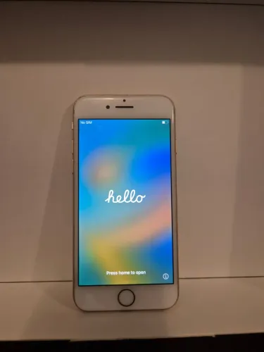 Vendo Iphone 8 64g impecável| Bateria 100%