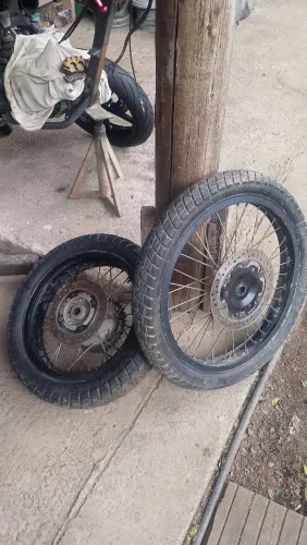 Vendo ou troco rodas NX Falcon 