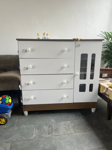 Cômoda bebê trocador