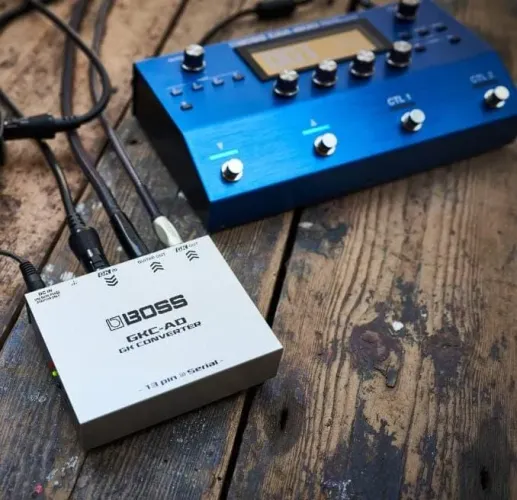 Pedaleira Boss GM 800 com Captador GK5 mais Interface GKC-AD tudo na caixa Original