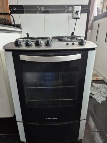 FOGÃO ELÉTRICO ELETROLUX 4 BOCAS
