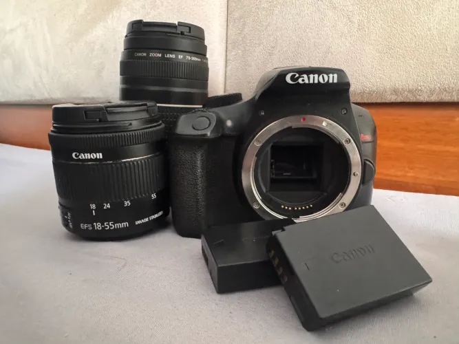 CANON REBEL T6 DSLR + 2 LENTES + ACESSÓRIOS