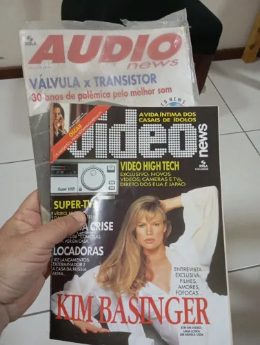 Duas revistas novas vídeo news e áudio news