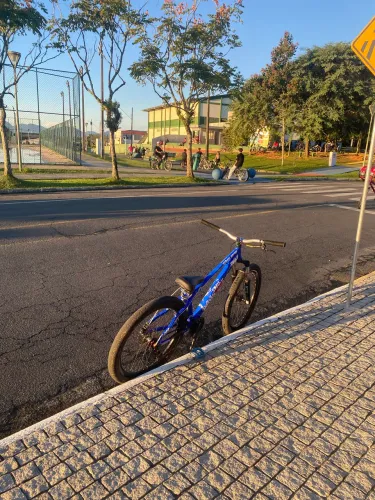 Hupi whistler pra rolo ou vende mas proposta 