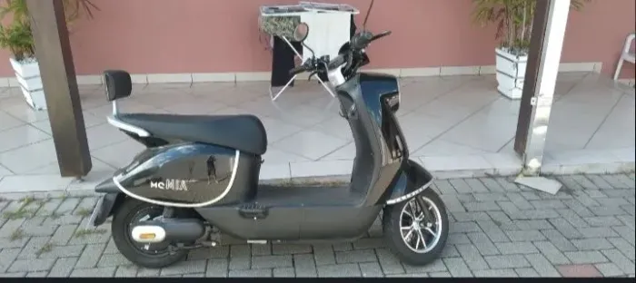 Moto elétrica Scooter MC MIA 32 km/h