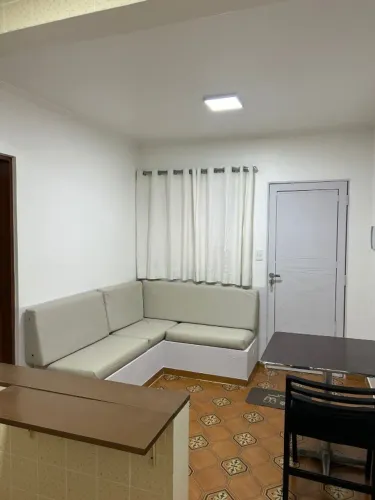 Alugo Flat Mobiliado no Centro