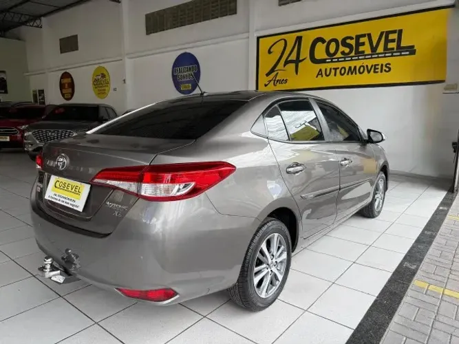Toyota Yaris XL Sedan 1.5 Flex 16V 4P Aut. 2019