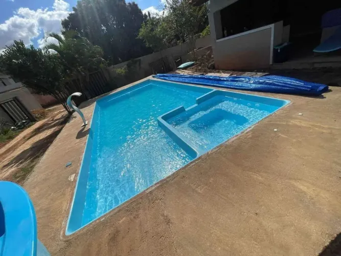 Seu sonho de ter sua piscina se realiza aqui na fábrica!