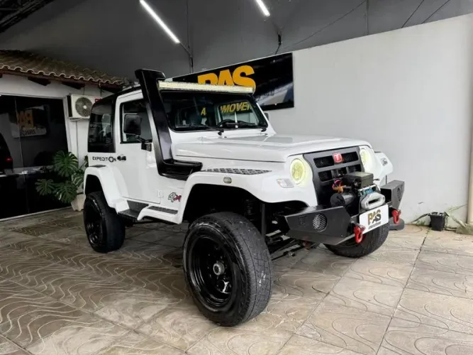 Troller T-4 4X4 3.0 TB Int. Cap. Rígida Diesel 2011