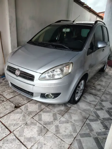 Fiat Idea Essence 1.6 Flex 16V 5P 2011