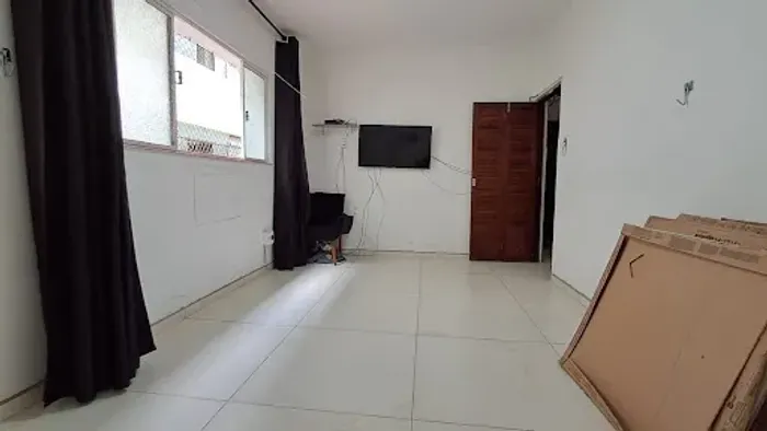 Apartamento Padrão 2 dormitórios GRANDE, SEM VAGA, Gonzaga em Santos