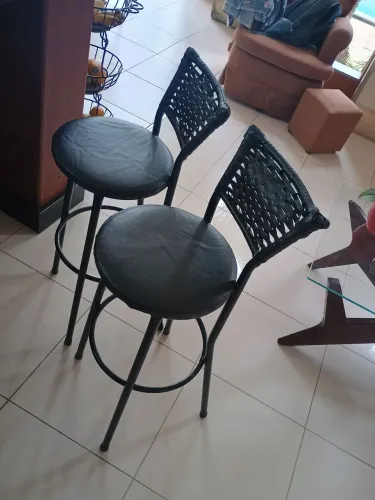 2 banquetas pelo preço de 1