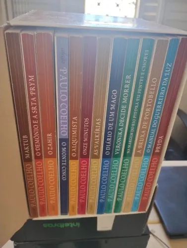 Venda de coleção de livros do Paulo Coelho, 13 exemplares