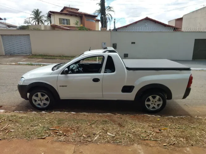 Chevrolet Montana 1.4 8V Conquest Econoflex 2P 2010