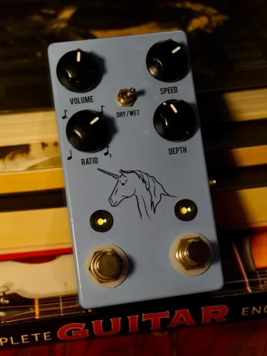 Pedal JHS Unicorn V2 Univibe / Vibrato