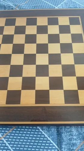 Tabuleiro de xadrez de machetaria