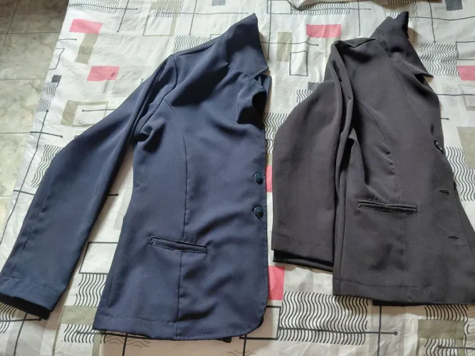 Blazer novos azul marinho M e preto P