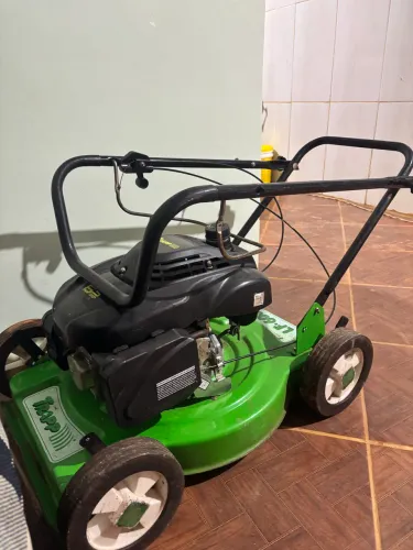 Cortador de Grama Semi novo Impecável