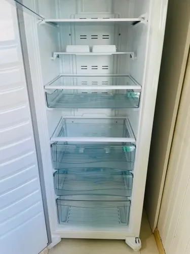 FREEZER/ GELADEIRA NOVINHO VERTICAL FLEX BRASTEMP 228L