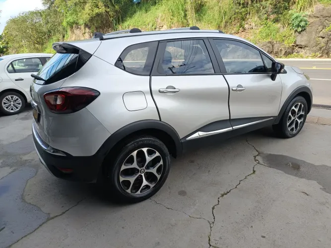 Renault Captur Intense 1.6 16V Flex 5P Aut. 2019