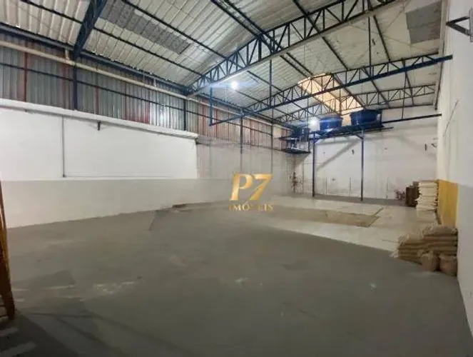 Galpão à venda, 255 m² por R$ 1.070.000,00 - Vila Carlina - Mauá/SP