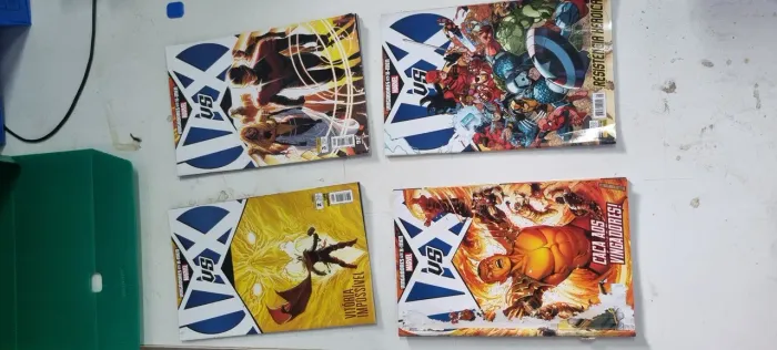4 hqs vingadores vs xman