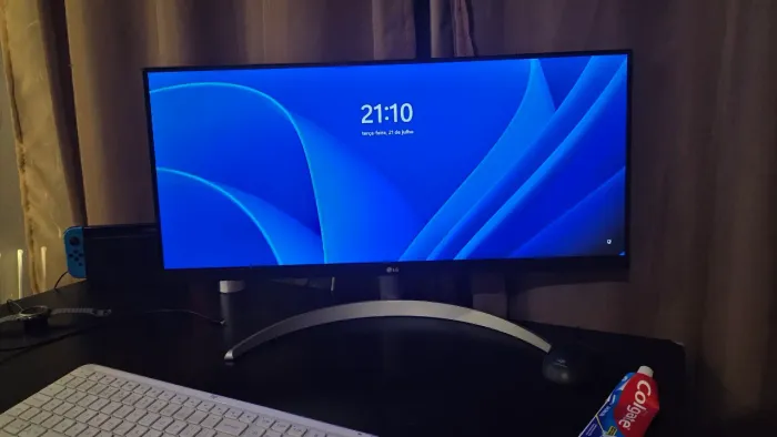 Monitor LG Ultrawide - Tela IPS de 29", 21:9 - 100HZ