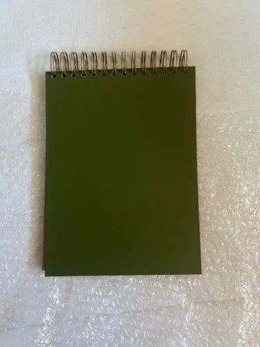 Álbum / caderno scrapbook verde militar