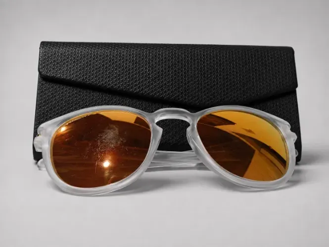 Óculos de Sol Oakley Latch Matte Clear W/ Prizm Rose Gold Polarized