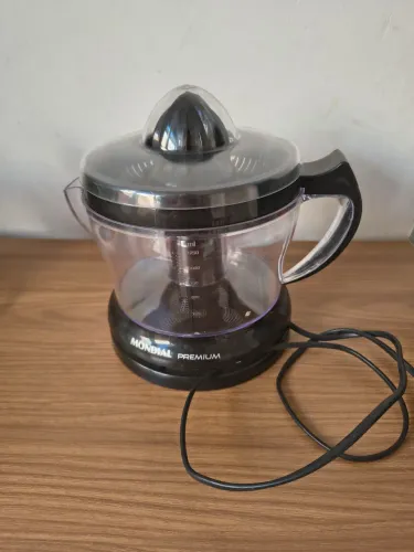 Espremedor de frutas 220v