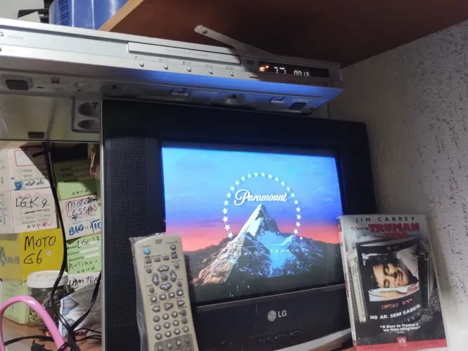 TV LG e aparelho DVD LG com controle