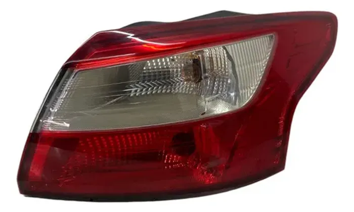 Lanterna Traseira Direita Ford Focus Sedan 2014/2015 Direito/passageiro