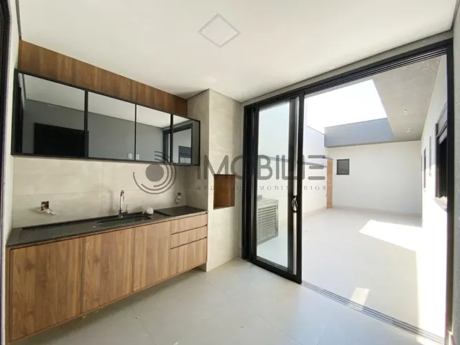 Casa Nova à venda no Park Gran Reserve com planejados e closet!
