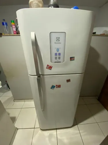 Geladeira Electrolux frost free *precisa colocar o gás*