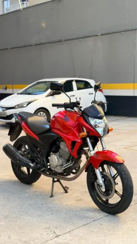 Cb 300 único dono