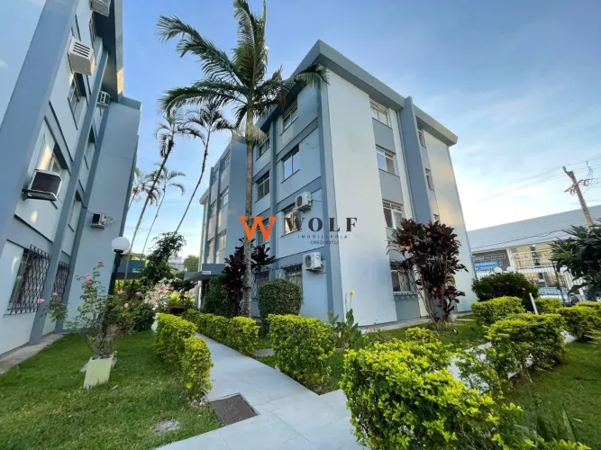 Apartamento à venda 2 dormitórios próximo a BEIRA-MAR e PONTE HERCÍLIO LUZ - Estreito, Flo